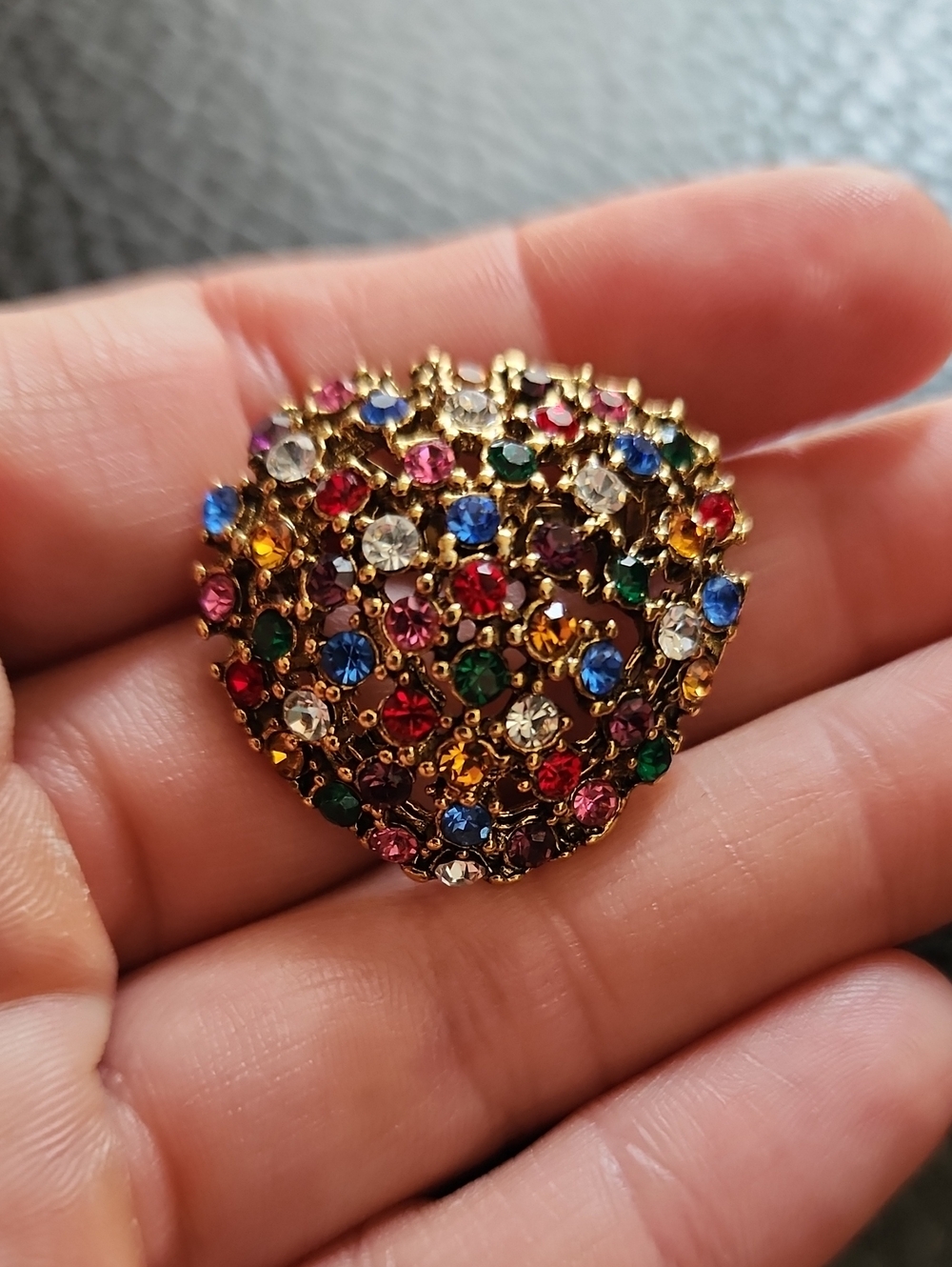 VTG Brooch